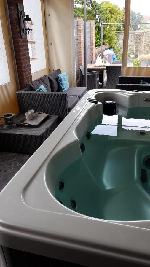 Het Gildehuis Met Sauna En Jacuzzi Stevensweert Dış mekan fotoğraf